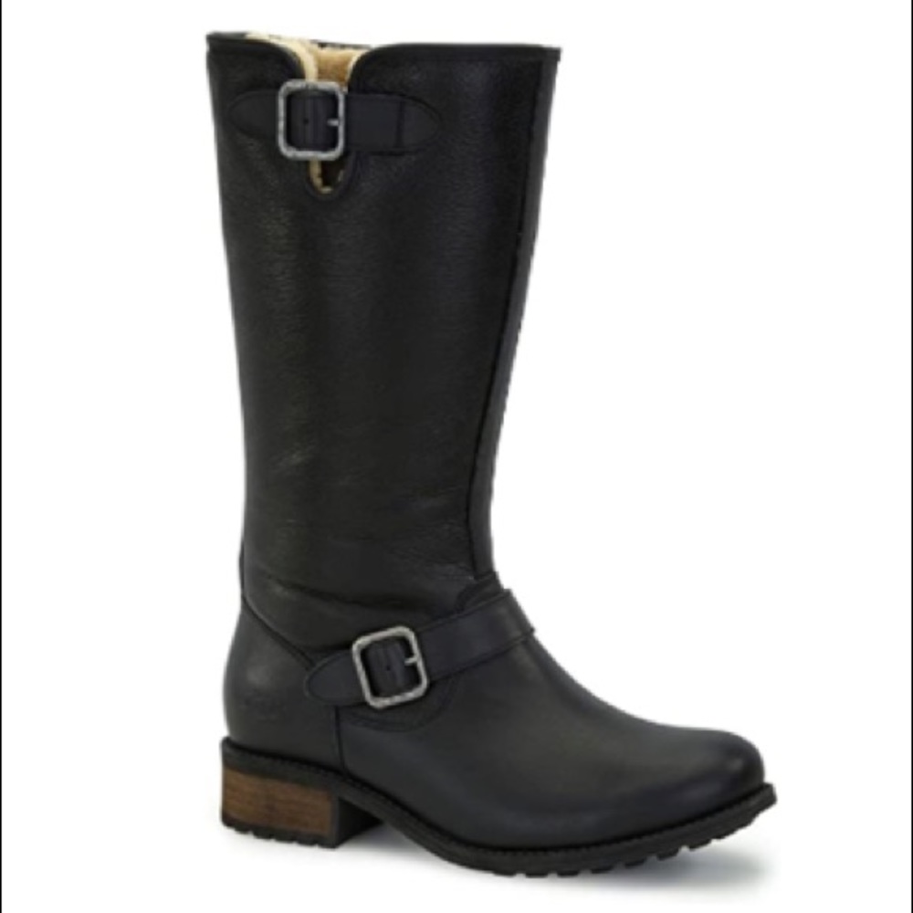 UGG Women’s Chancery Boots - Size 7.5